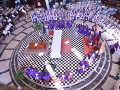Sepultan a monseñor Antonio Camilo
