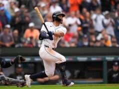 Weencel Pérez concluye la primavera con dos cuadrangulares