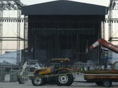 Trabajador que montaba estructura de concierto de Shakira muere