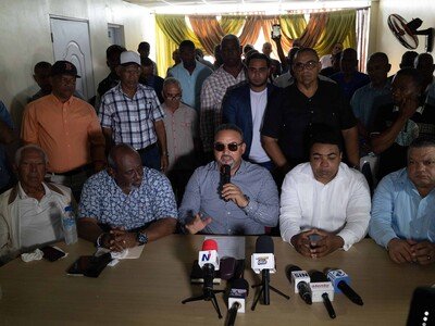transportistas-descartan-alza-del-pasaje-y-demanda-agilizar-el-bonoga-ebea7eaa-focus-0-0-400-300