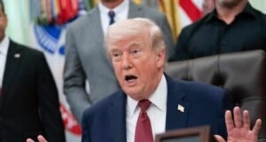 Trump anuncia segunda ronda de diálogo con Irán y reitera amenazas