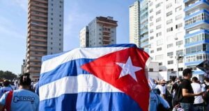 Trump impone sanciones a Cuba y amenaza con intervención militar