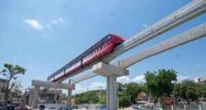 Anuncian pruebas de Monorriel de Santiago