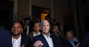 Tras recibir auto no ha lugar, Gonzalo Castillo dice que "va con to"