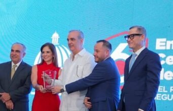 Otorgan varios reconocimientos a AES Dominicana