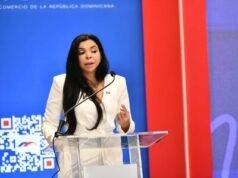 Yeni Berenice agradece solidaridad tras muerte de su padre